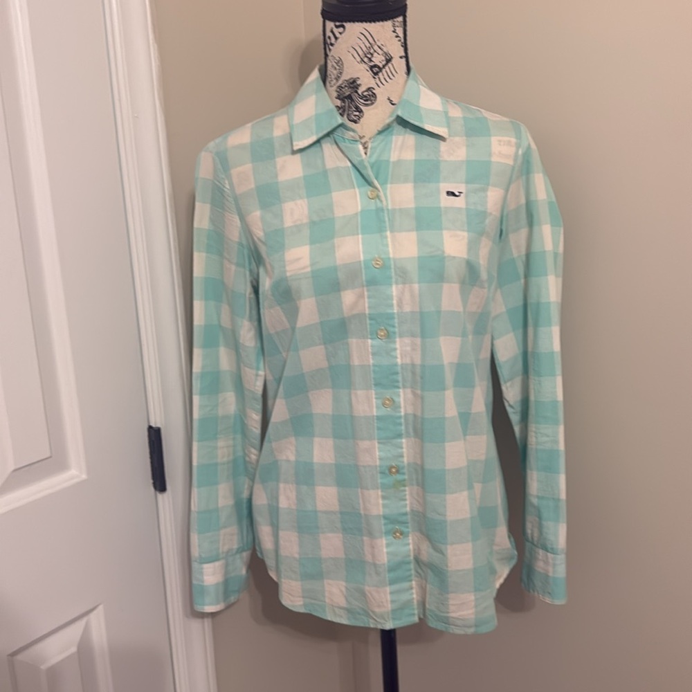 Vineyard Vines Button Down - image 1